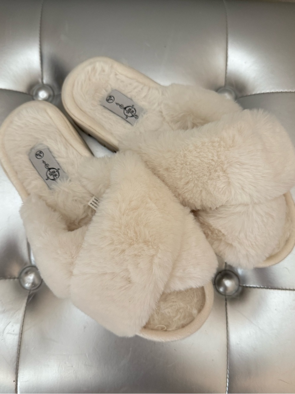 Plush Crisscross Faux Fur Slippers - Cream